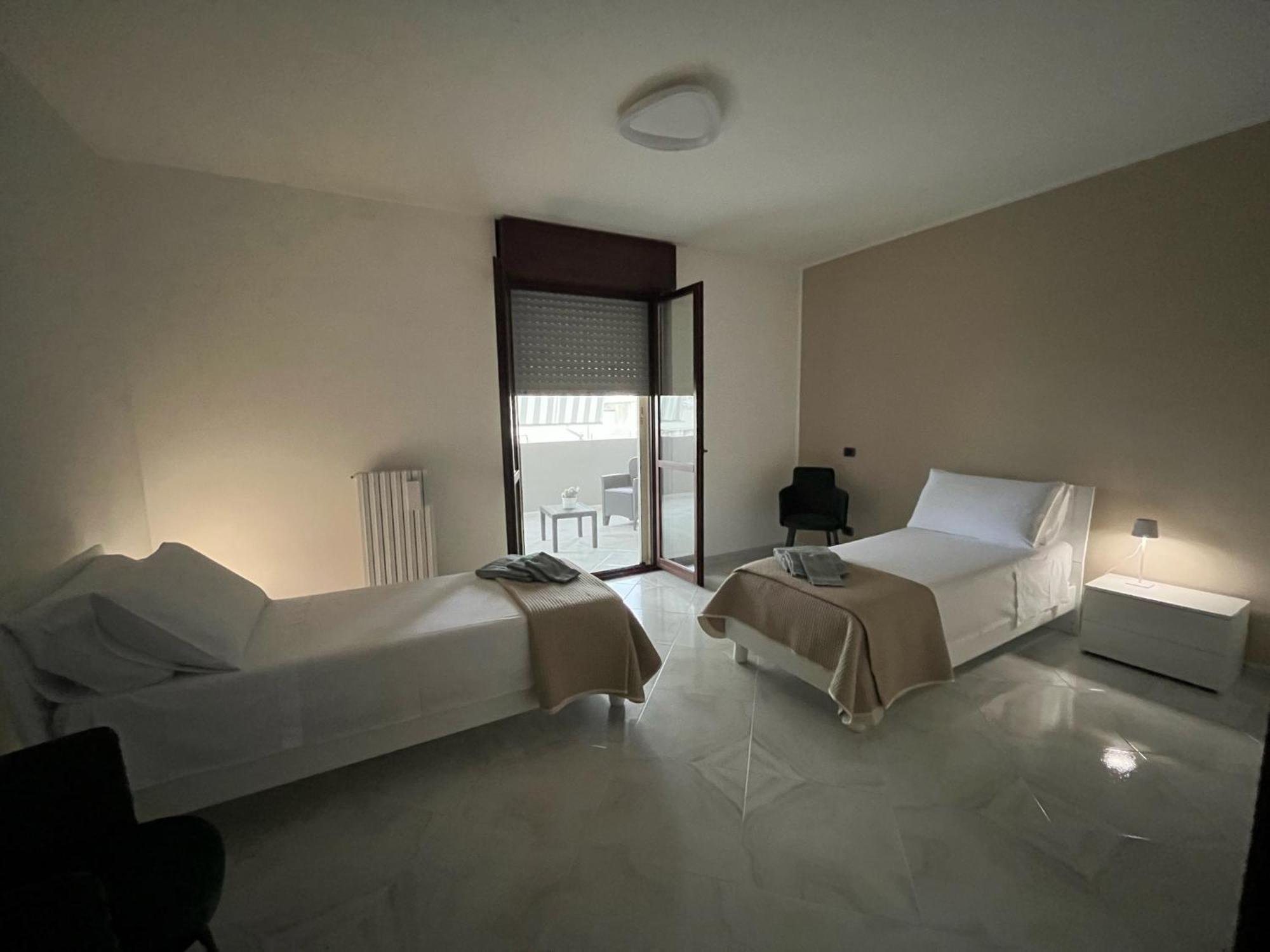 Apartamento A Casa Di Chiara Lecce Exterior foto