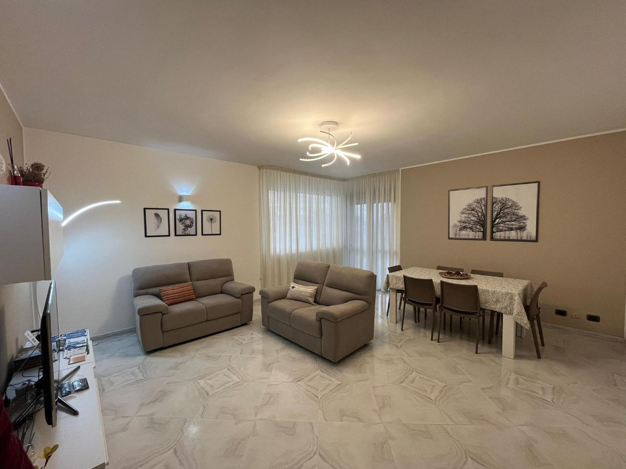 Apartamento A Casa Di Chiara Lecce Exterior foto