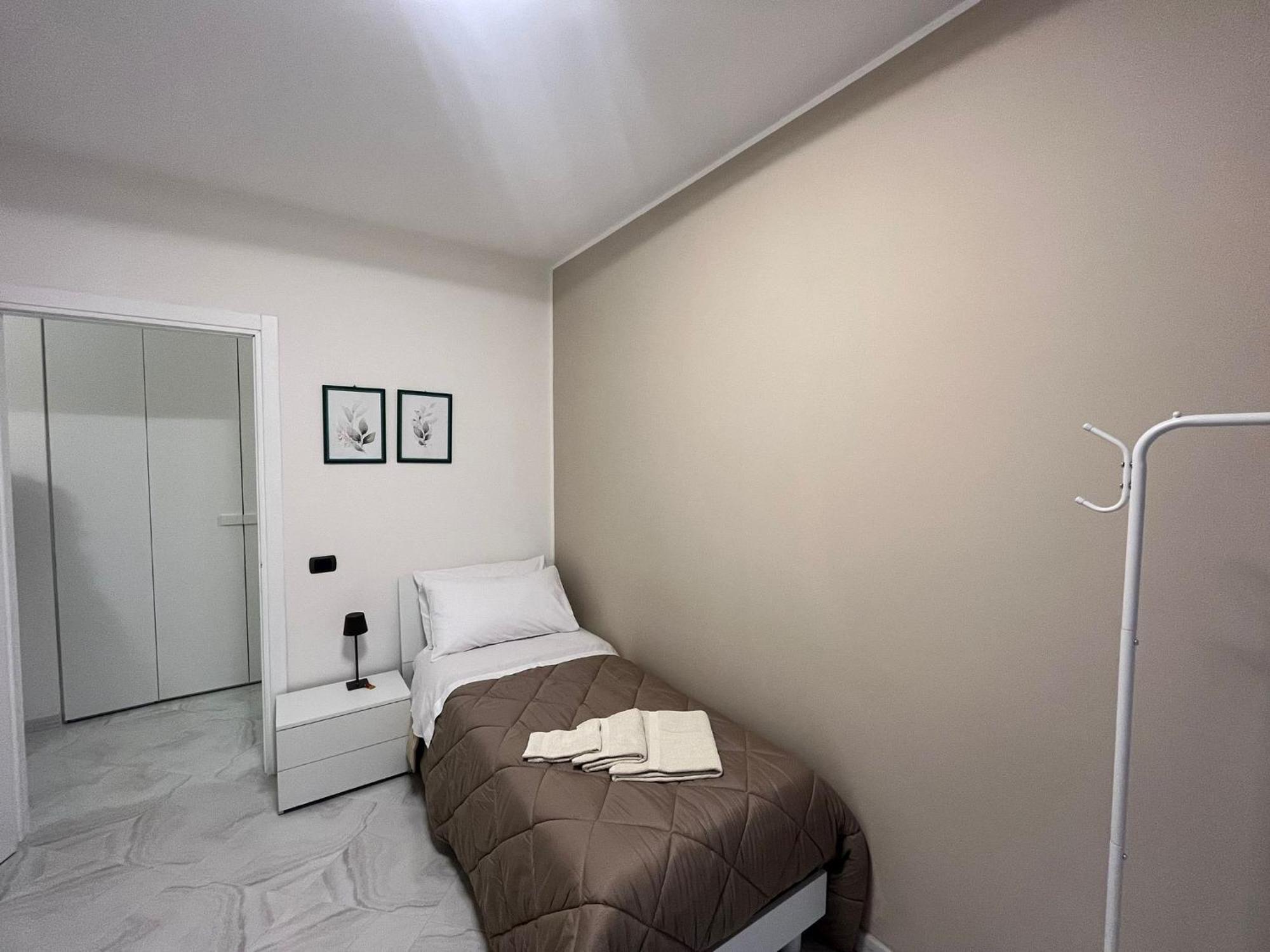 Apartamento A Casa Di Chiara Lecce Exterior foto
